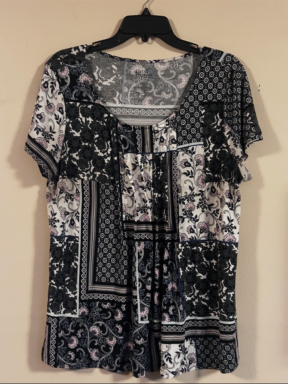 Croft & Barrow Black, White & Light Pink Patchwork Short Sleeve Tunic Top